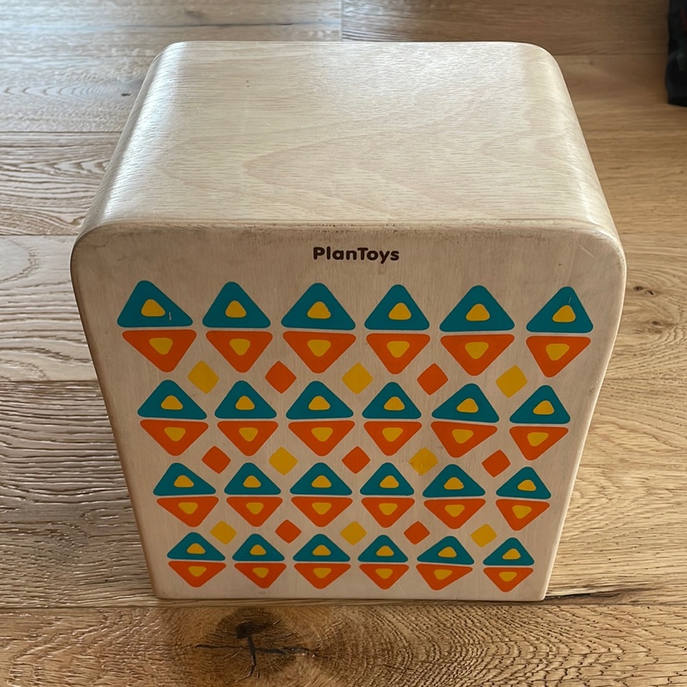 PLANTOYS RHYTHM BOX II WOOD HAND DRUMMING MUSICAL INSTRUMENT